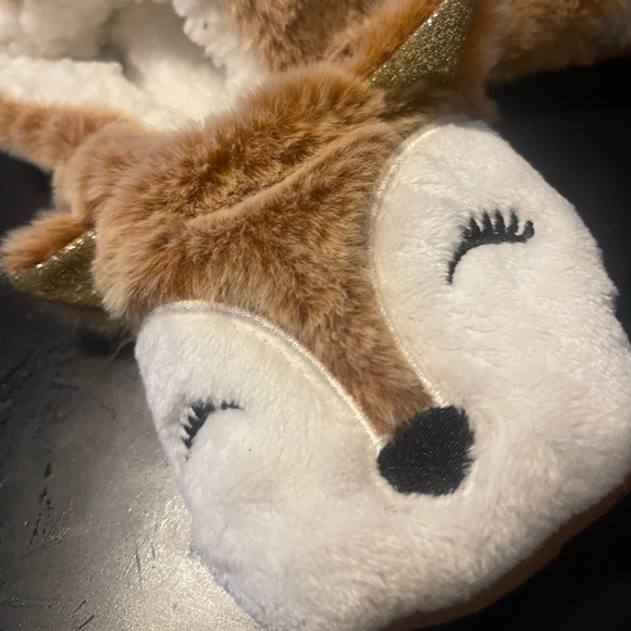 NWT fox slipper socks with grippers - Picture 5 of 5